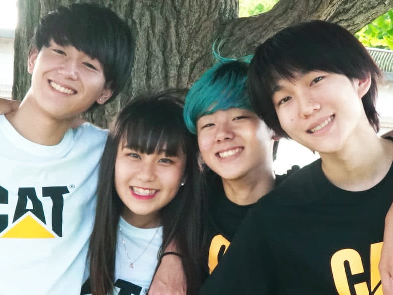 【18禁ファミリーず】YouTubeチャンネル登録者数が40万人を突破!