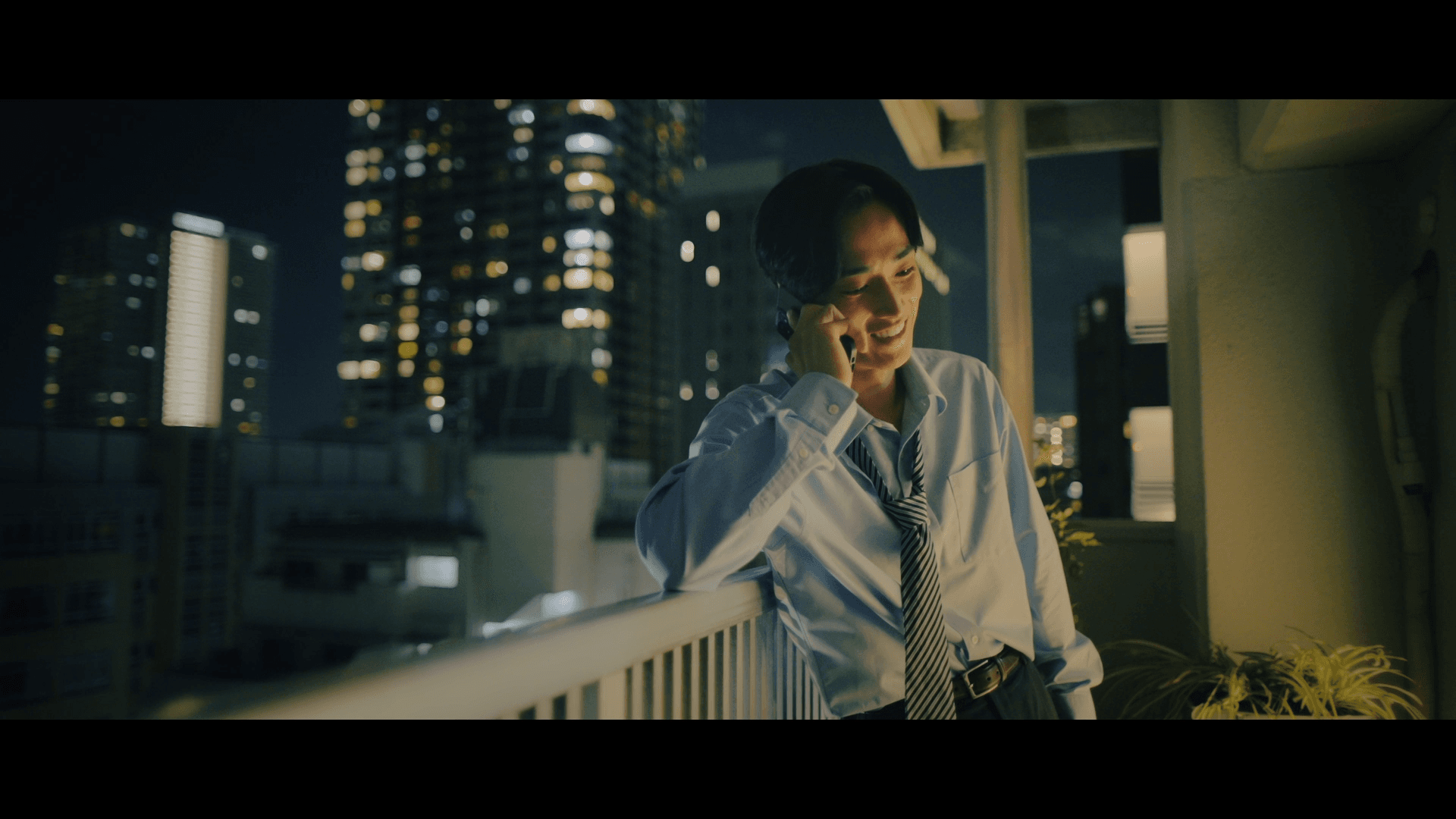 【羽谷勝太】鈴木鈴木「1番近くで」MVに出演!