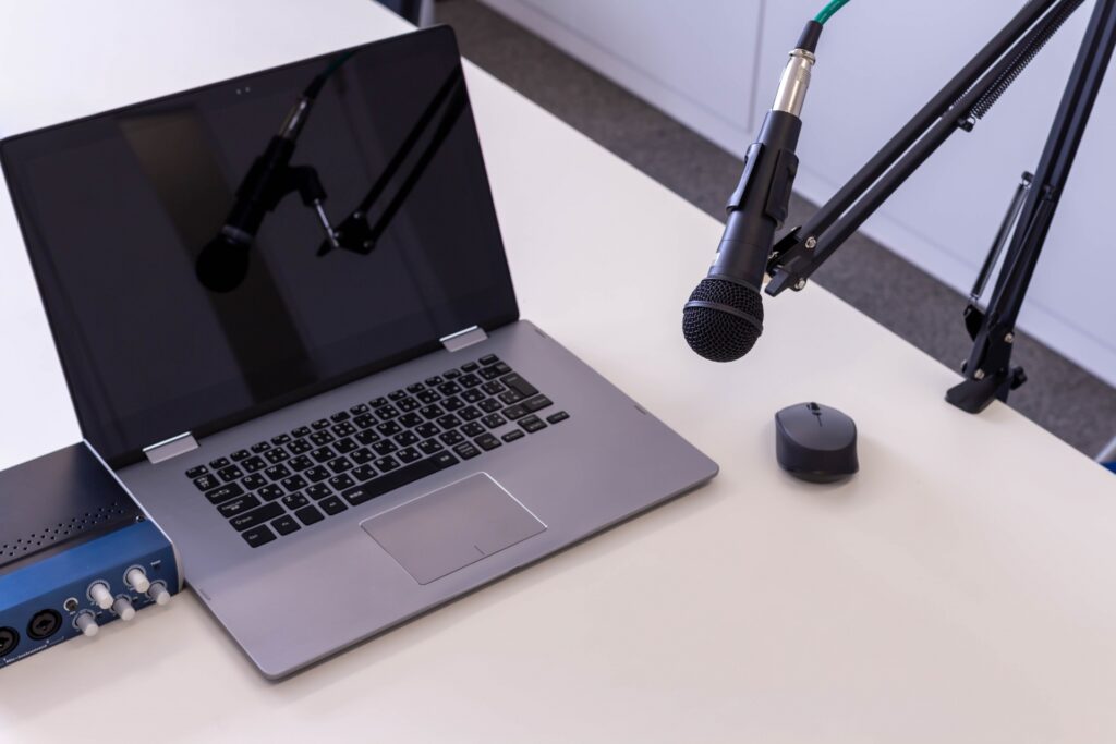21 Youtubeチャンネルの作り方のpc スマホ別手順 企業アカウントの注意点は Grove Snsマーケティング インフルエンサーマーケティングで売り上げるための情報メディア 21 Youtubeチャンネルの作り方のpc スマホ別手順 企業アカウントの注意点は Grove Snsマーケティング インフルエンサーマーケティングで売り上げるための情報メディア